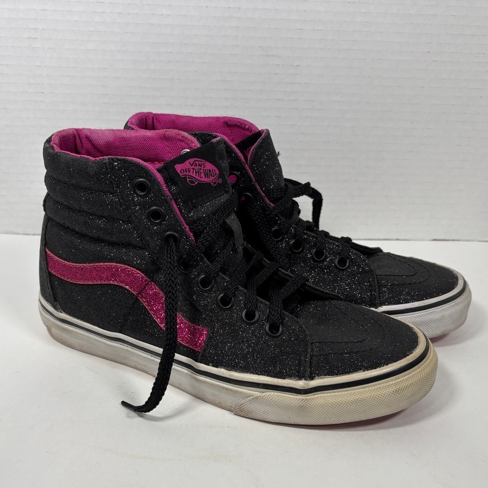 VANS SK8 HII high top sneaker in black and pink glitter! Size 6.5 Women’s